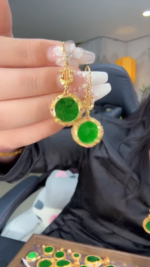 【闪购商品】翡翠耳饰银S925镀金镶嵌天然缅甸翡翠A货耳钩