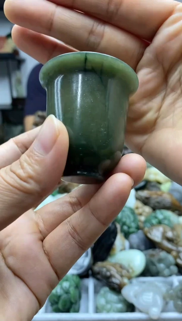 未镶嵌和田玉把件1