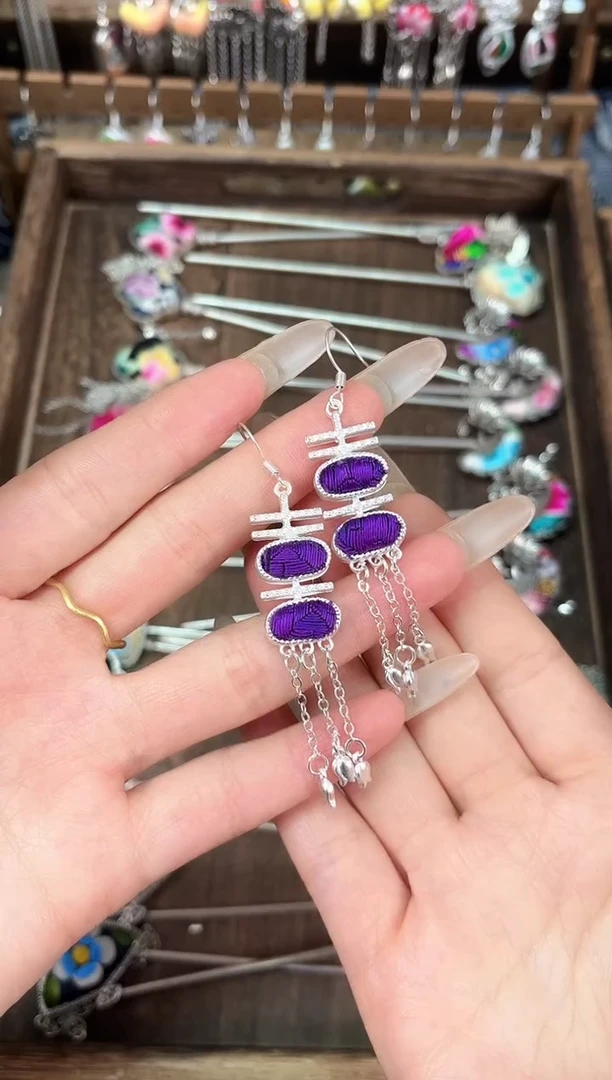 织绣民族风非遗老绣苗银饰品623