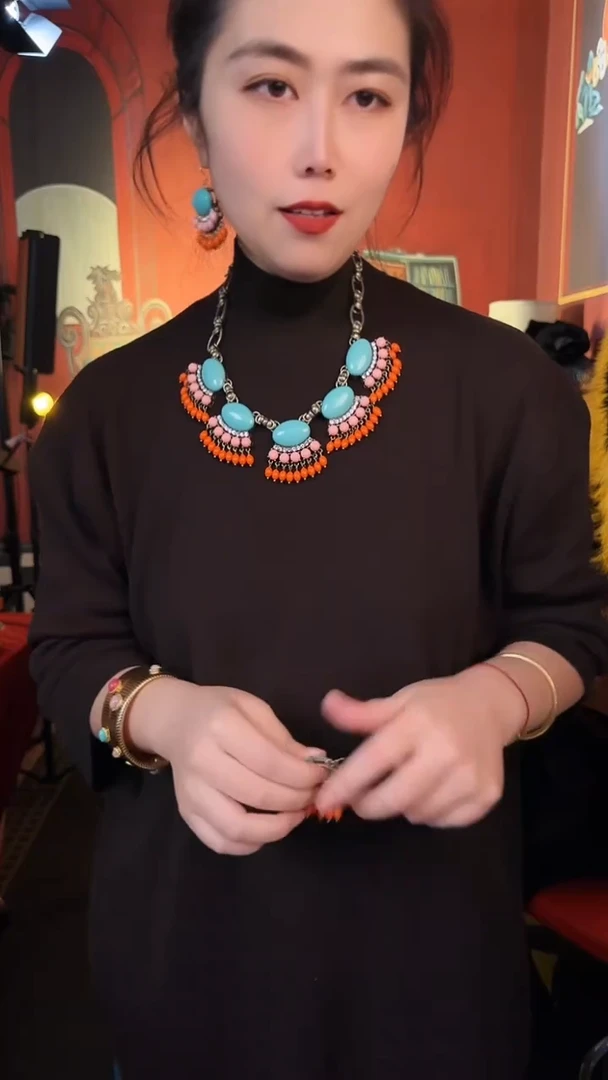 合金无合金无重工镶嵌款撞色项链耳针套装