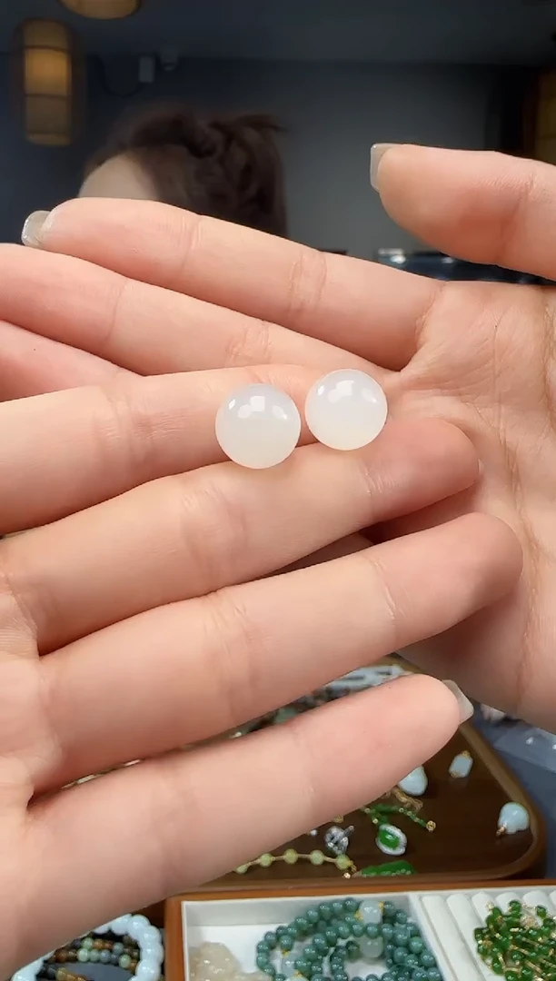 和田玉银S925镶嵌耳饰1