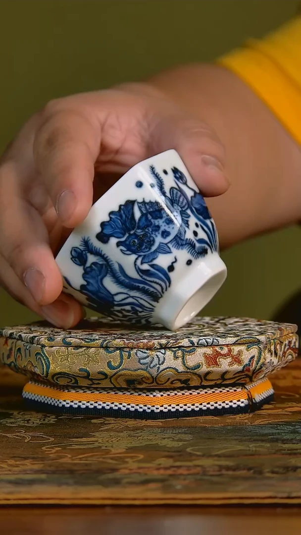 杯手工手绘杯杯很美丽