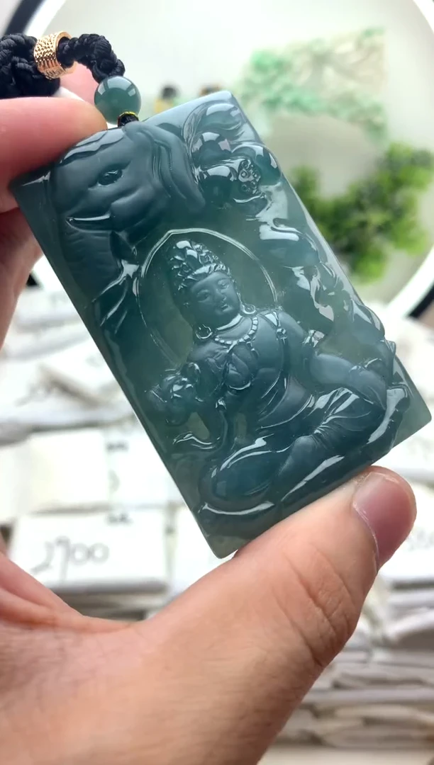 颈饰未镶嵌翡翠普贤