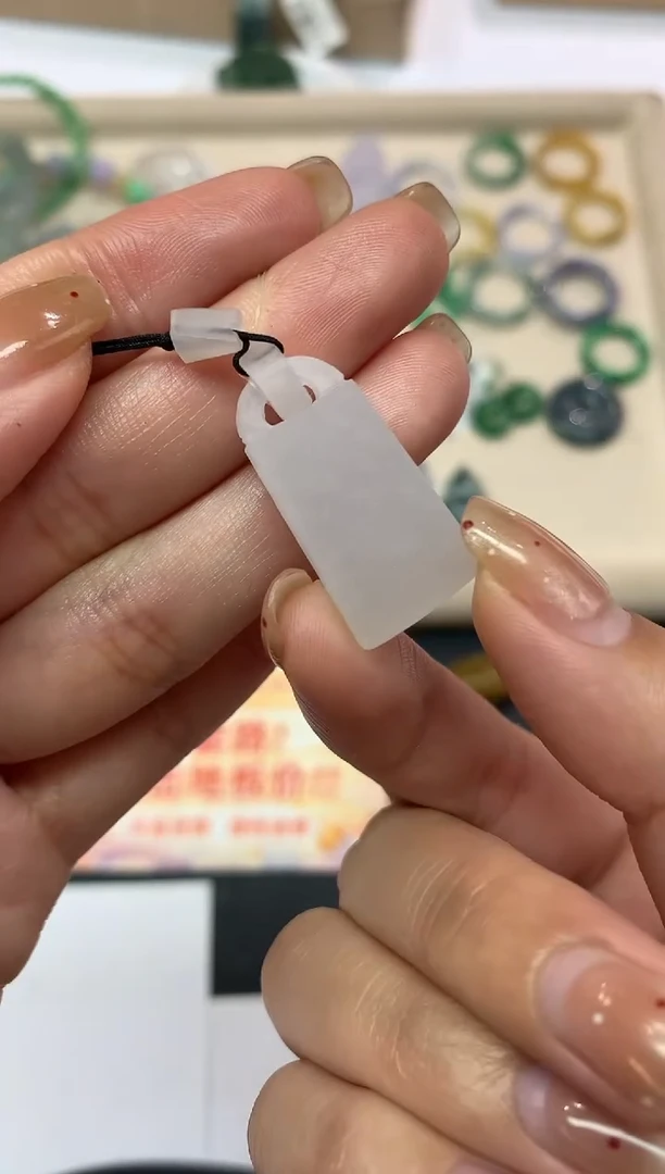 【闪购商品】定制翡翠未镶嵌不退|A285|380