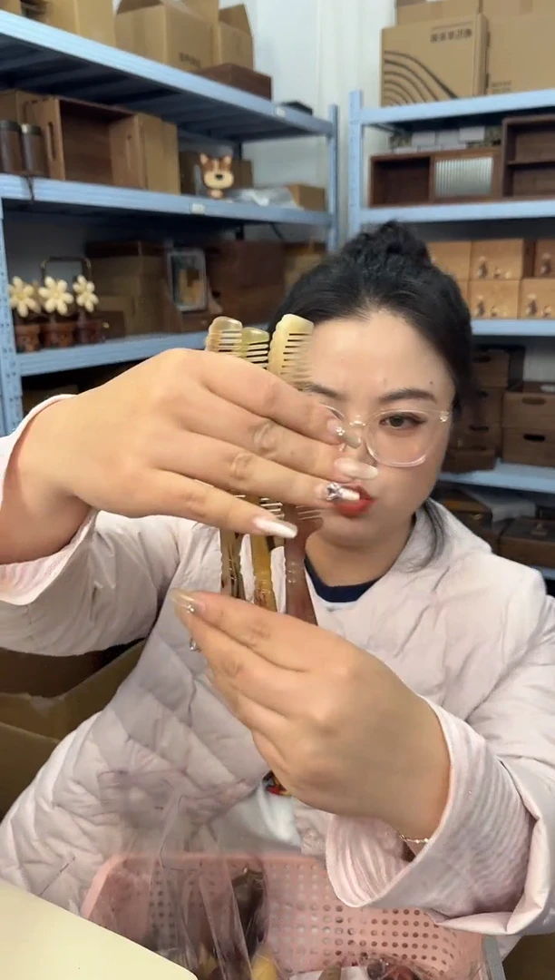 木天然绵羊角细齿梳子特价款