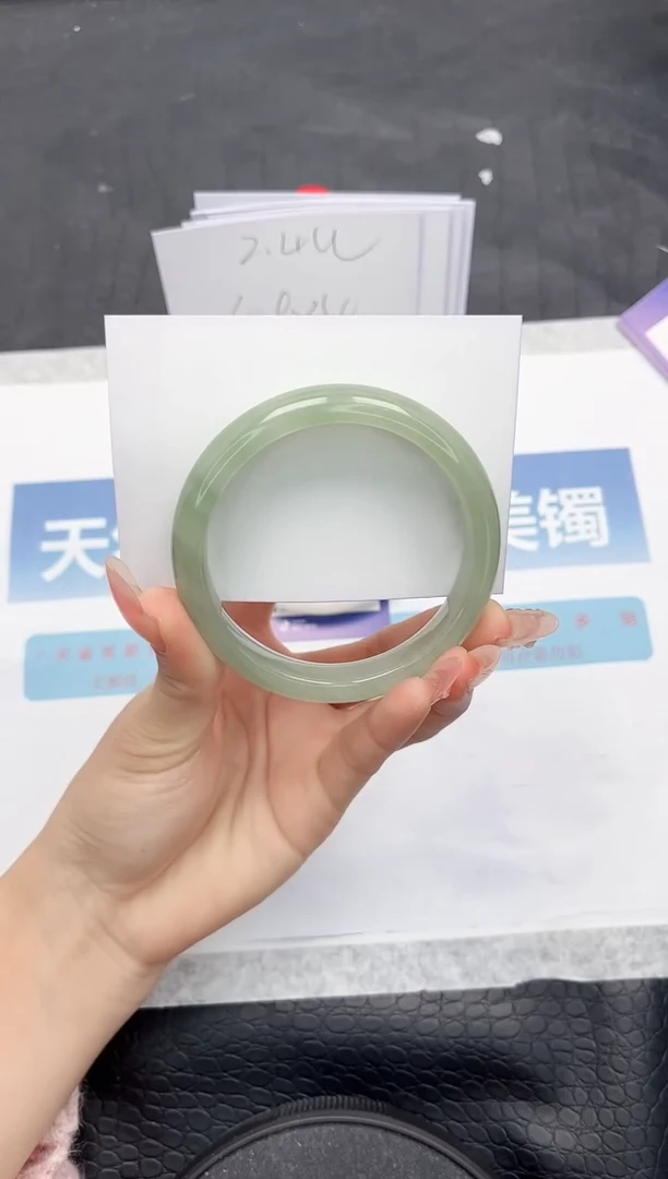 【闪购商品】石英质玉手镯未镶嵌O268-58.5