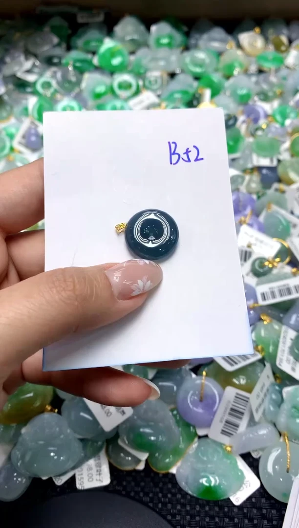 【闪购商品】翡翠颈饰18K金镶嵌111111111111111111