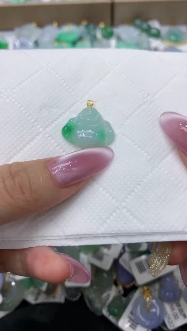 翡翠18K金镶嵌颈饰111111111