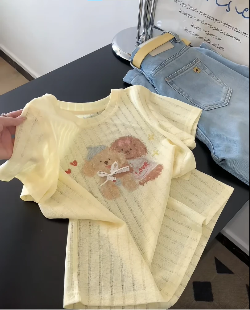 夏季2025新款卡通狗狗印花黄色正肩短袖t恤女甜辣短款小个子上衣