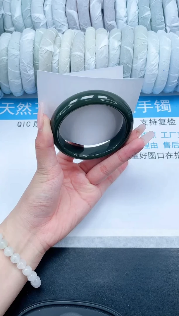 【闪购商品】和田玉（糖玉）手镯未镶嵌168-64