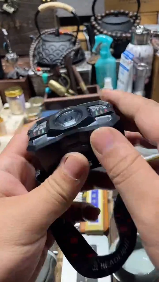 瓷片闪购商品 如图所示