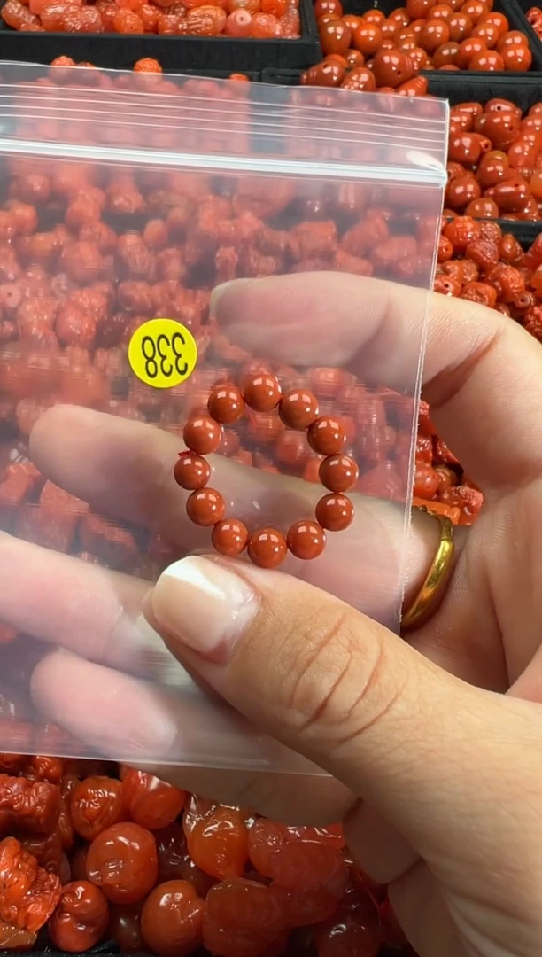 颈饰未镶嵌南红玛瑙1