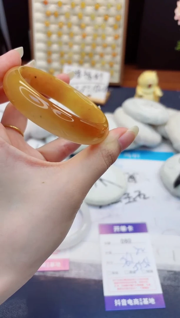 未镶嵌手镯石英质玉80-财气镯-圈口56