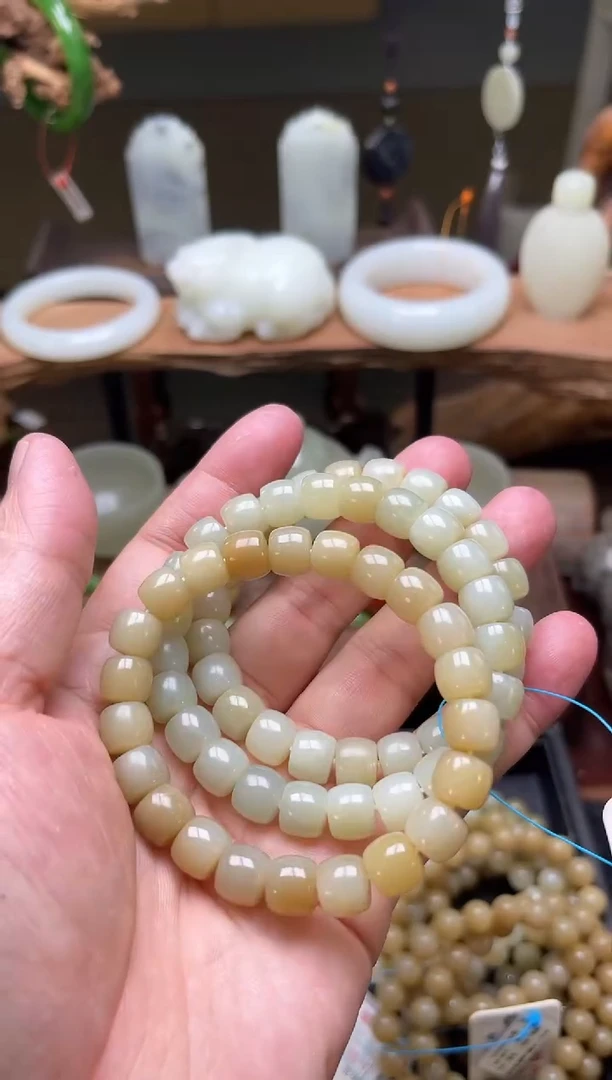 【闪购商品】和田玉手串未镶嵌卡10且末迪克兰带糖极限弧多样性发一