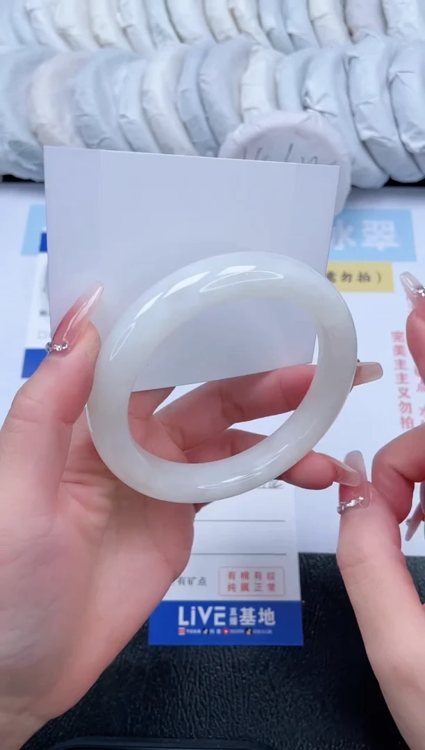 【闪购商品】和田玉手镯未镶嵌T62-62.3