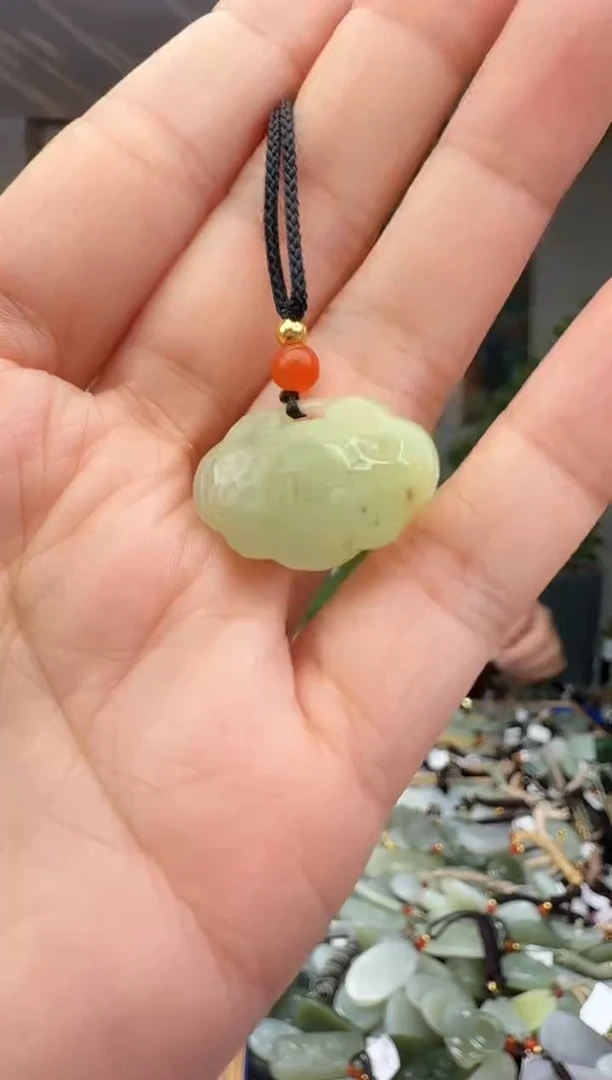 未镶嵌和田玉挂件拍一发一