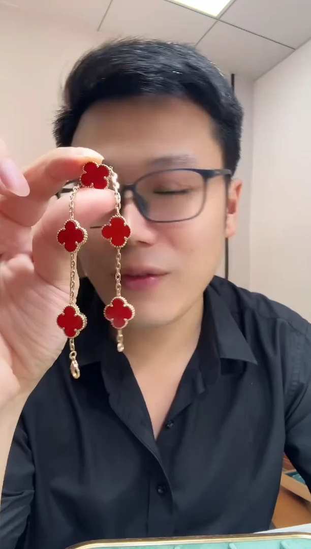 玛瑙/玉髓手链18K金镶嵌代**?  红色k黄，五花手链GHJ24版