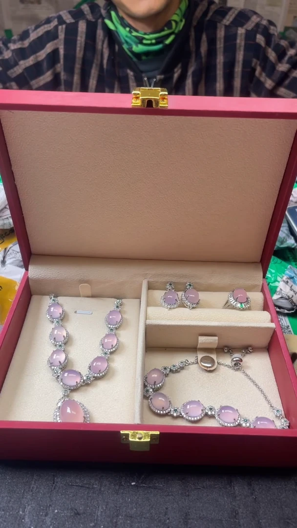 林子收货时尚套盒