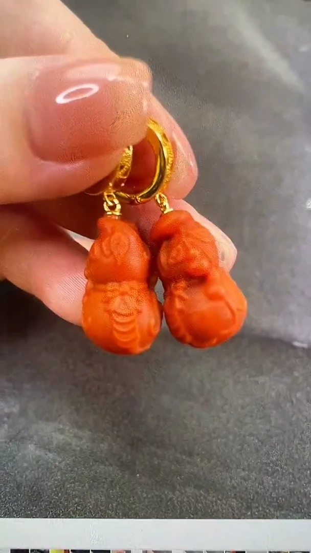 颈饰未镶嵌南红玛瑙耳环