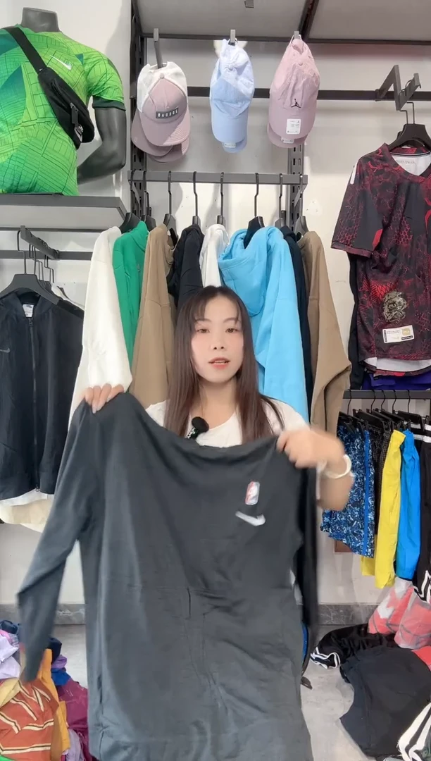 1042编码 瑕疵款直播间过款为准 尺码XL