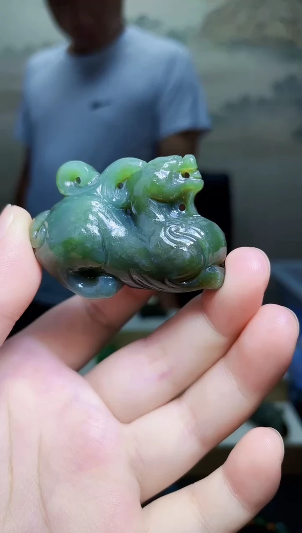 和田玉未镶嵌颈饰1