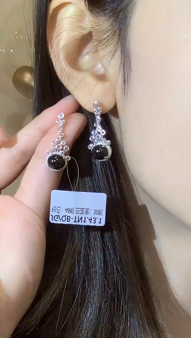 18K金镶嵌翡翠耳饰D20