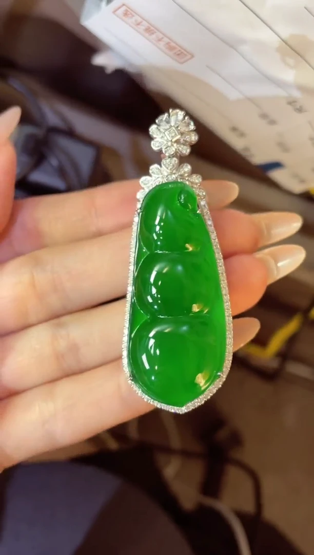翡翠18K金镶嵌吊坠(不含链)?团购100