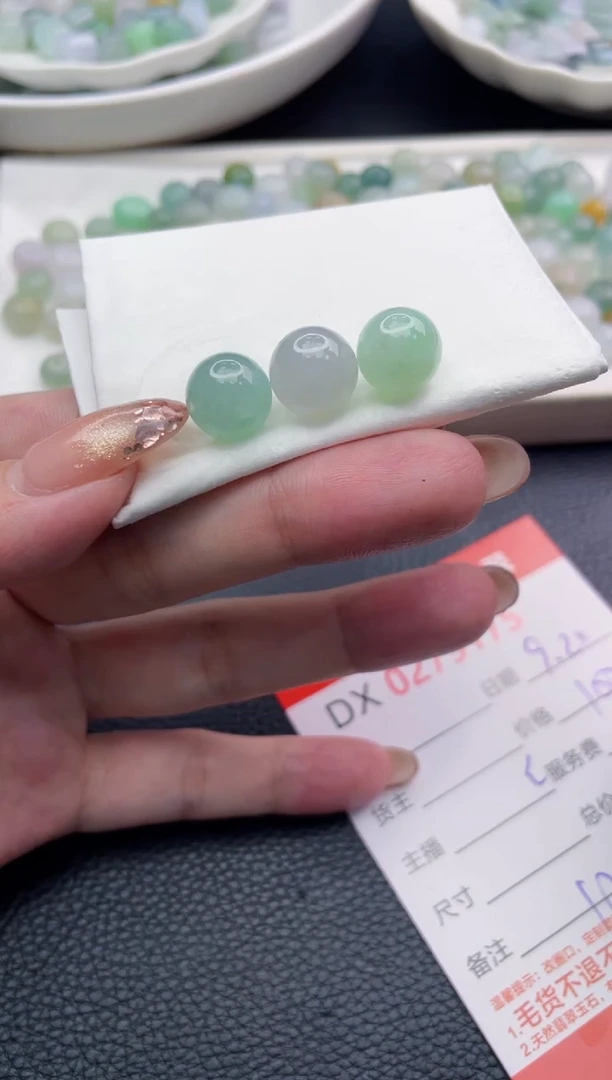 未镶嵌定制翡翠s***n珠子