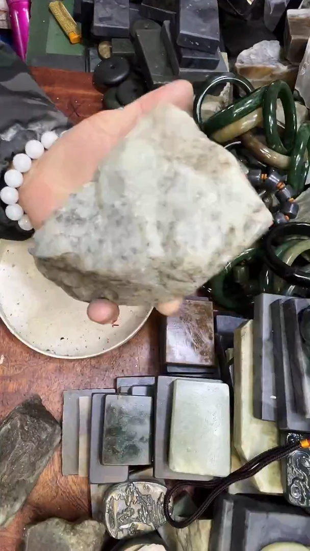 未镶嵌和田玉珠宝半成品1