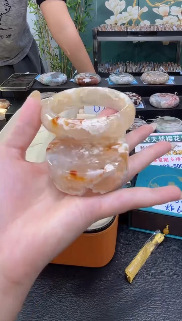 未镶嵌手镯石英质玉C266(60圈赠送镯心)