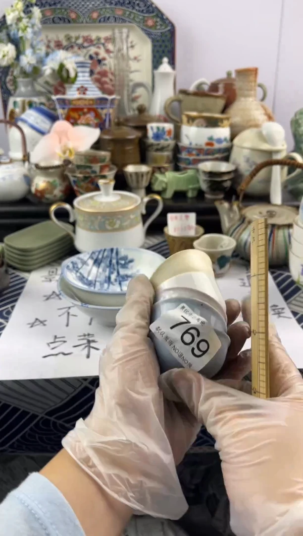 瓷片人****多默认微瑕，回流瓷器769
