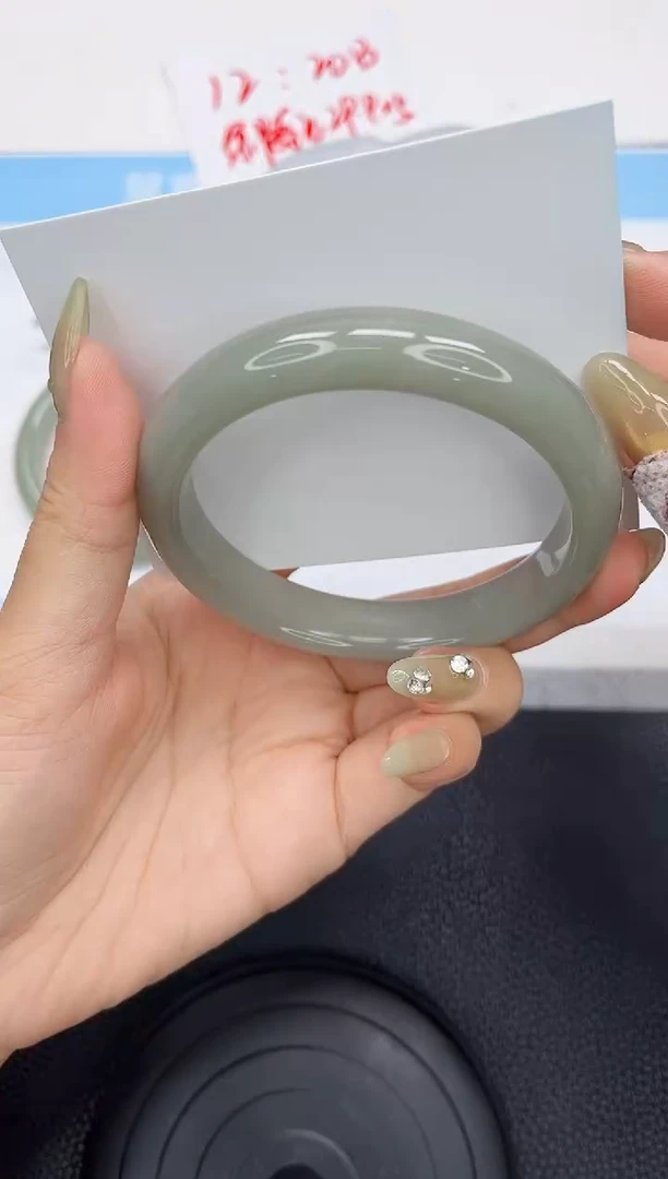 石英质玉手镯未镶嵌13-61.3