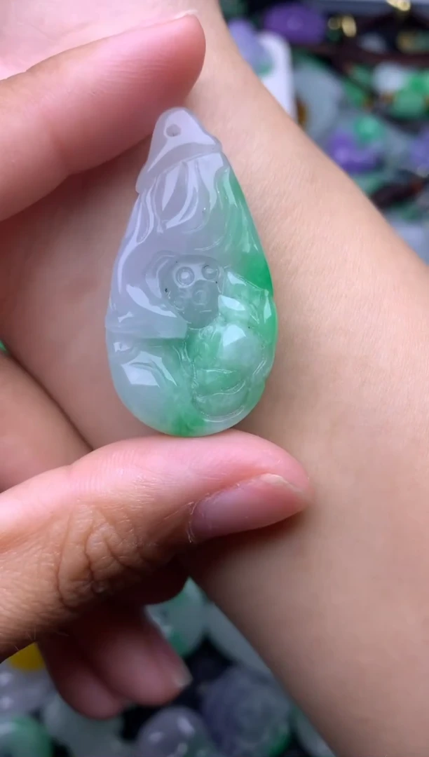 颈饰未镶嵌翡翠缅甸翡翠吊坠