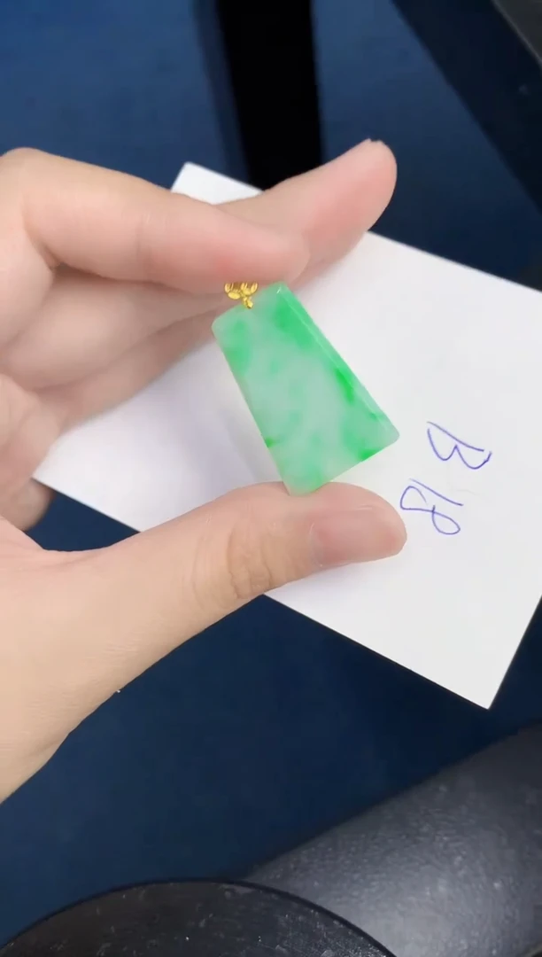 【闪购商品】翡翠颈饰18K金镶嵌000000000