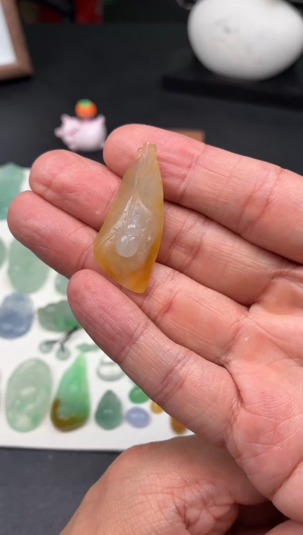 未镶嵌定制翡翠翡翠
