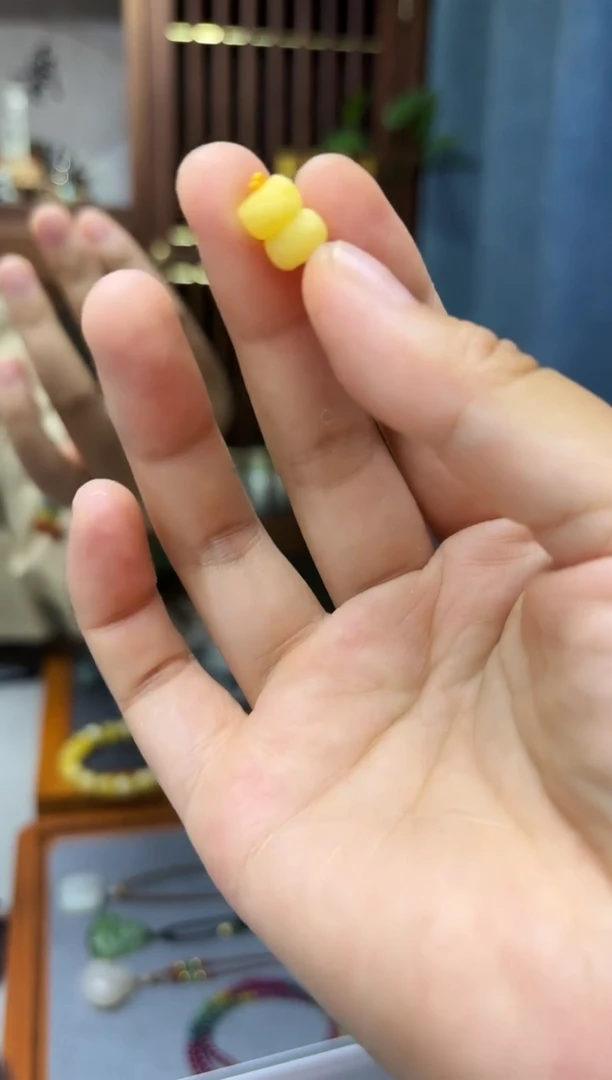 裸石蜜蜡未镶嵌蜜蜡桶珠一对GW