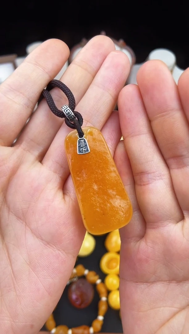 琥珀未镶嵌珠宝奇石柒月