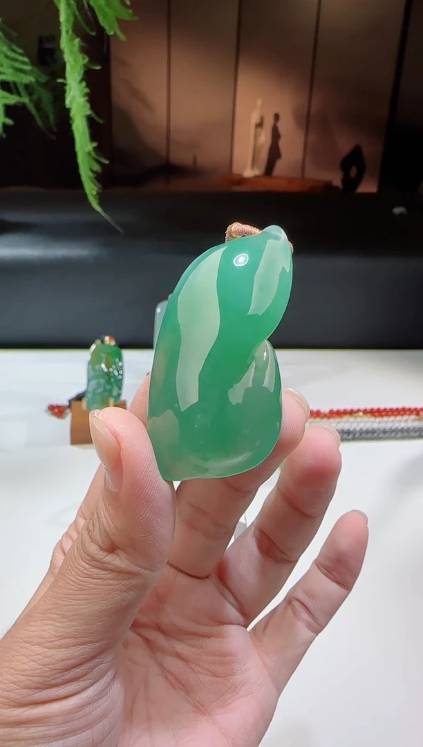 未镶嵌挂件翡翠洋