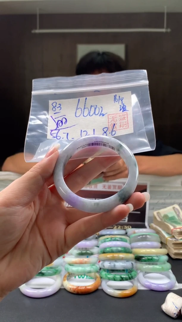 未镶嵌手镯翡翠逦*翡翠手镯 下单联系小耳机#83