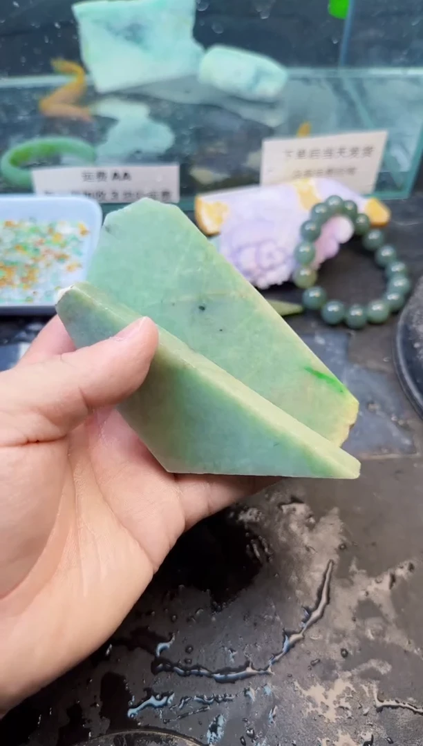 翡翠挂件未镶嵌天然翡翠176