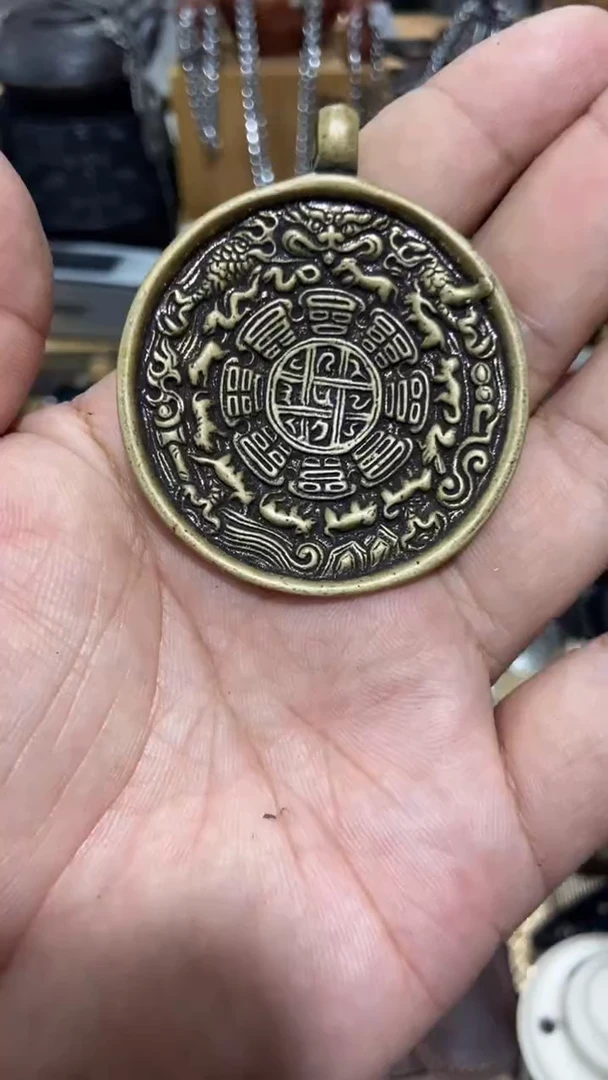 瓷片闪购商品  如图所示