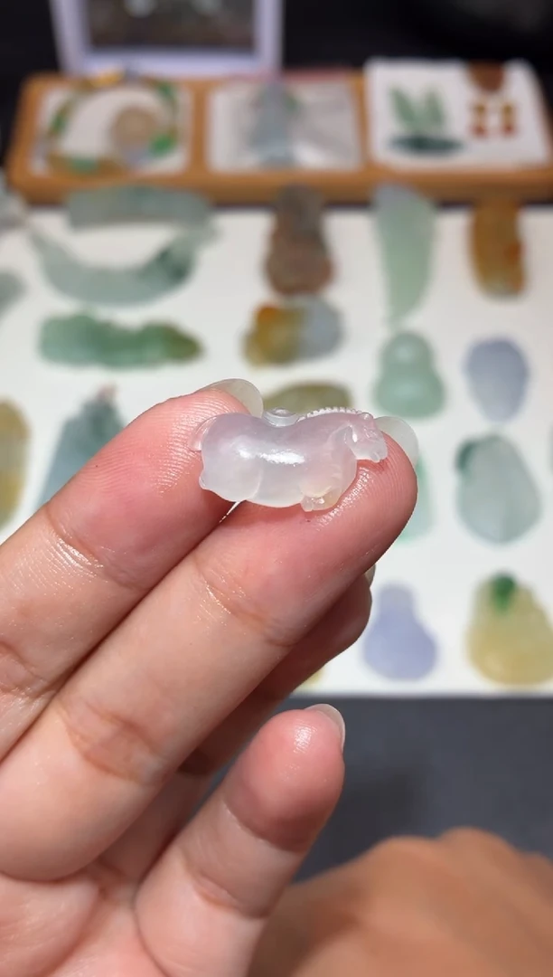 未镶嵌定制翡翠小马