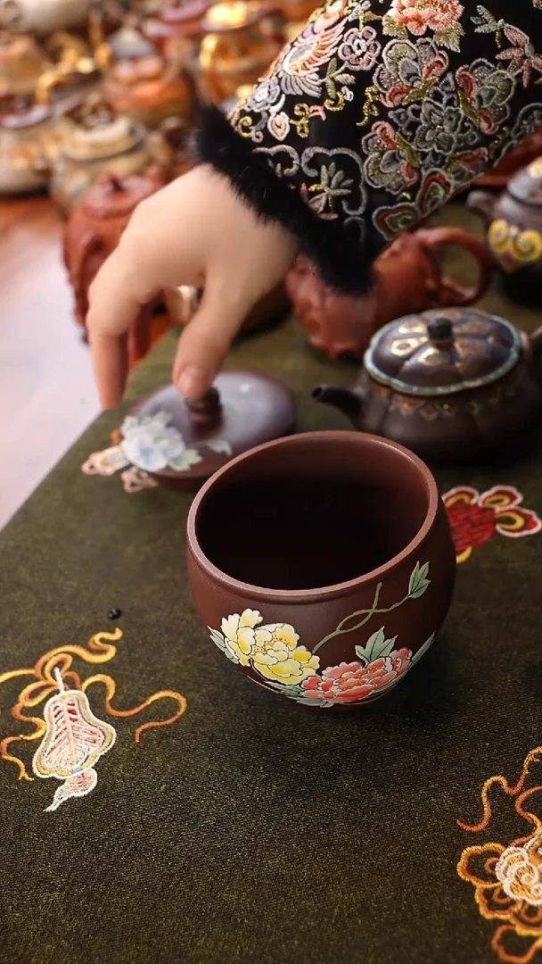 茶壶紫砂牡丹茶罐