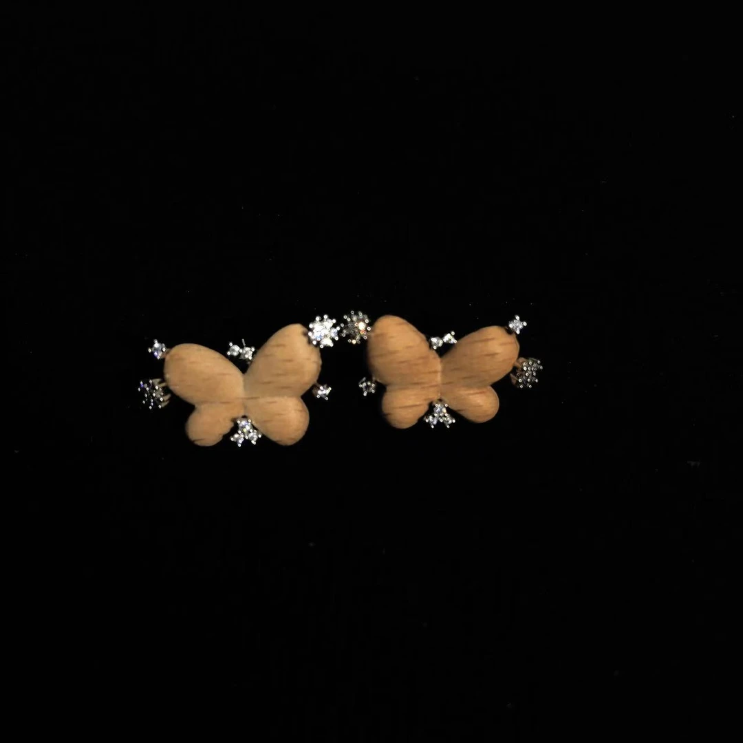 铜合金合成锆石耳饰 千金风女蝴蝶昆虫镶嵌超仙拼色耳钉6091
