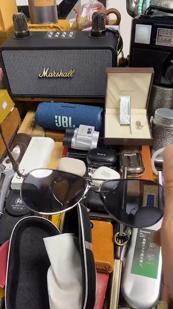 瓷片闪购商品，如图所示