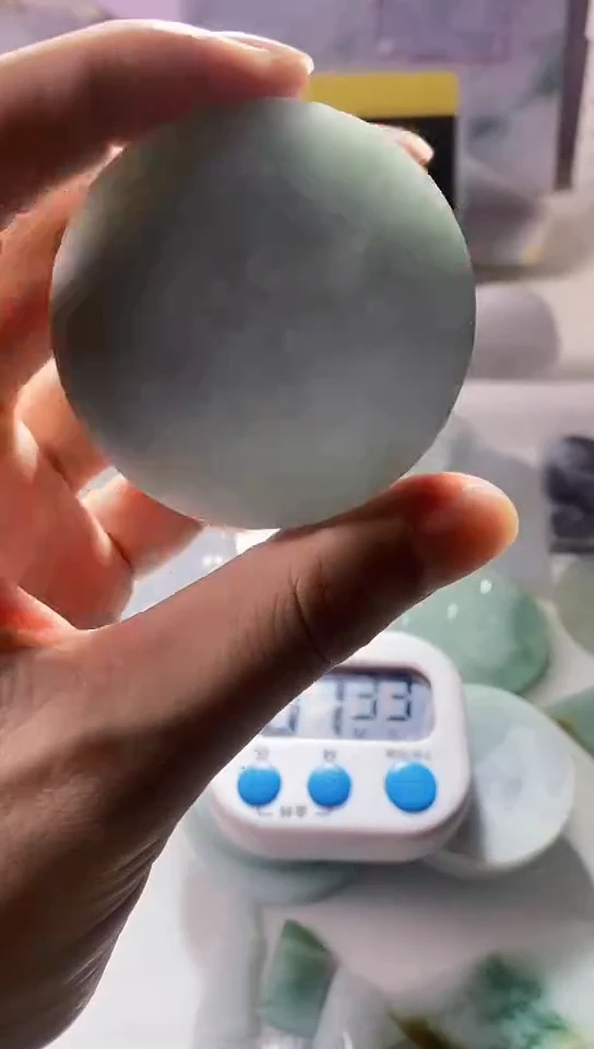 翡翠未镶嵌颈饰翡翠323