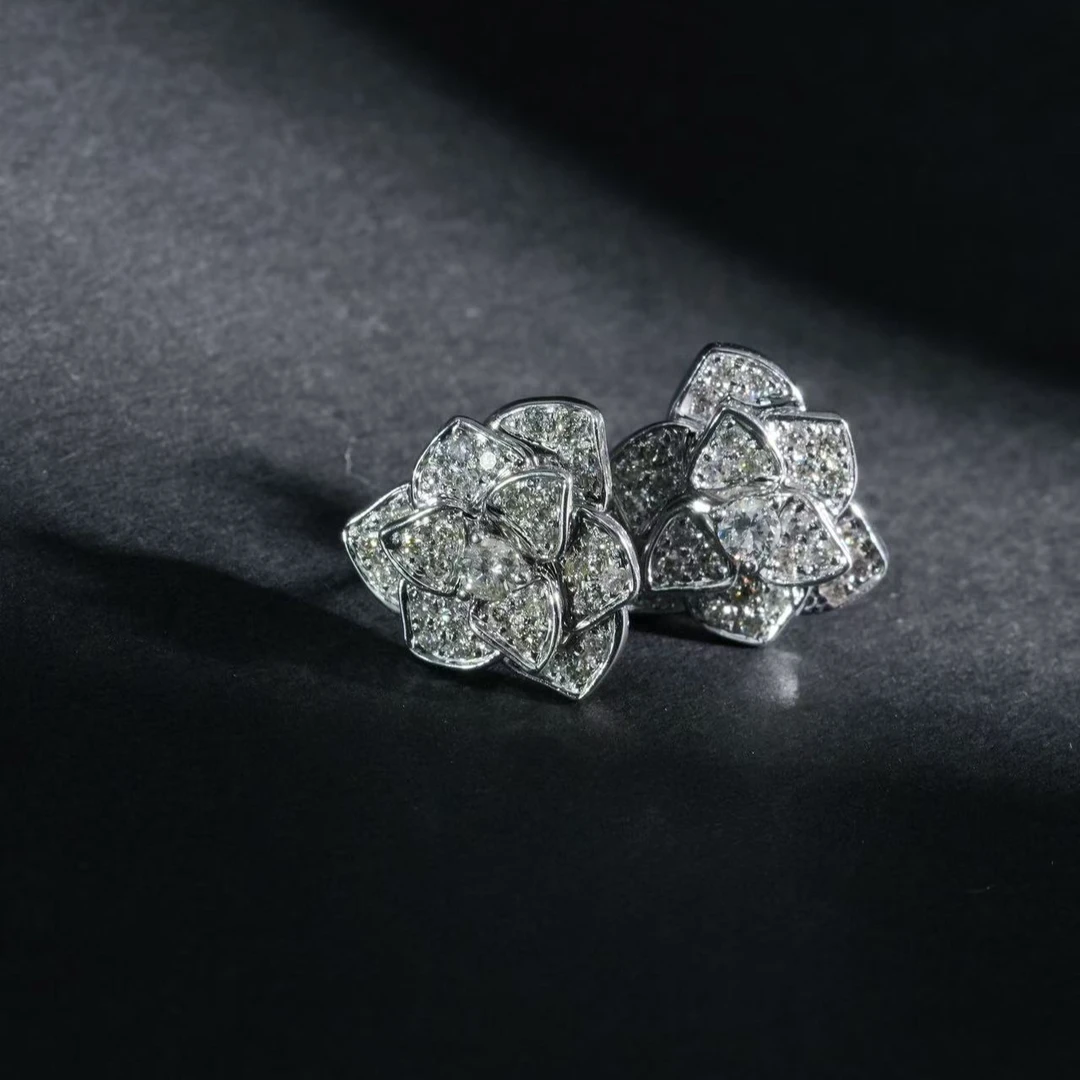 18K白金42分天然钻石耳钉满钻立体山茶花耳环耳饰精致