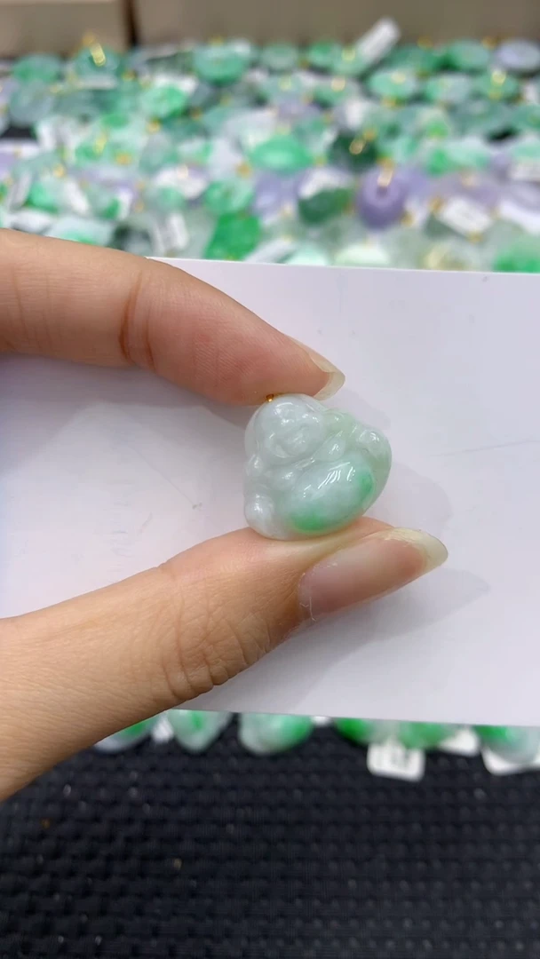 颈饰未镶嵌翡翠天然缅甸翡翠A货