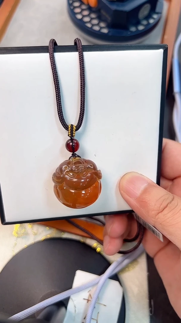 未镶嵌吊坠(赠链)琥珀CK181 多样性发一