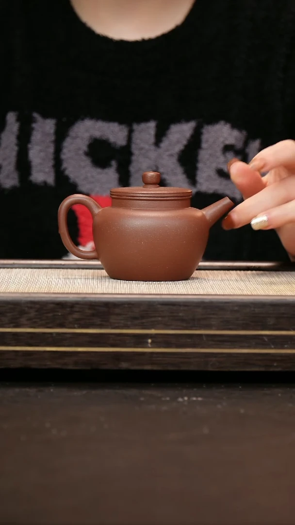 茶壶紫砂原矿台西底槽清 双线平盖180cc